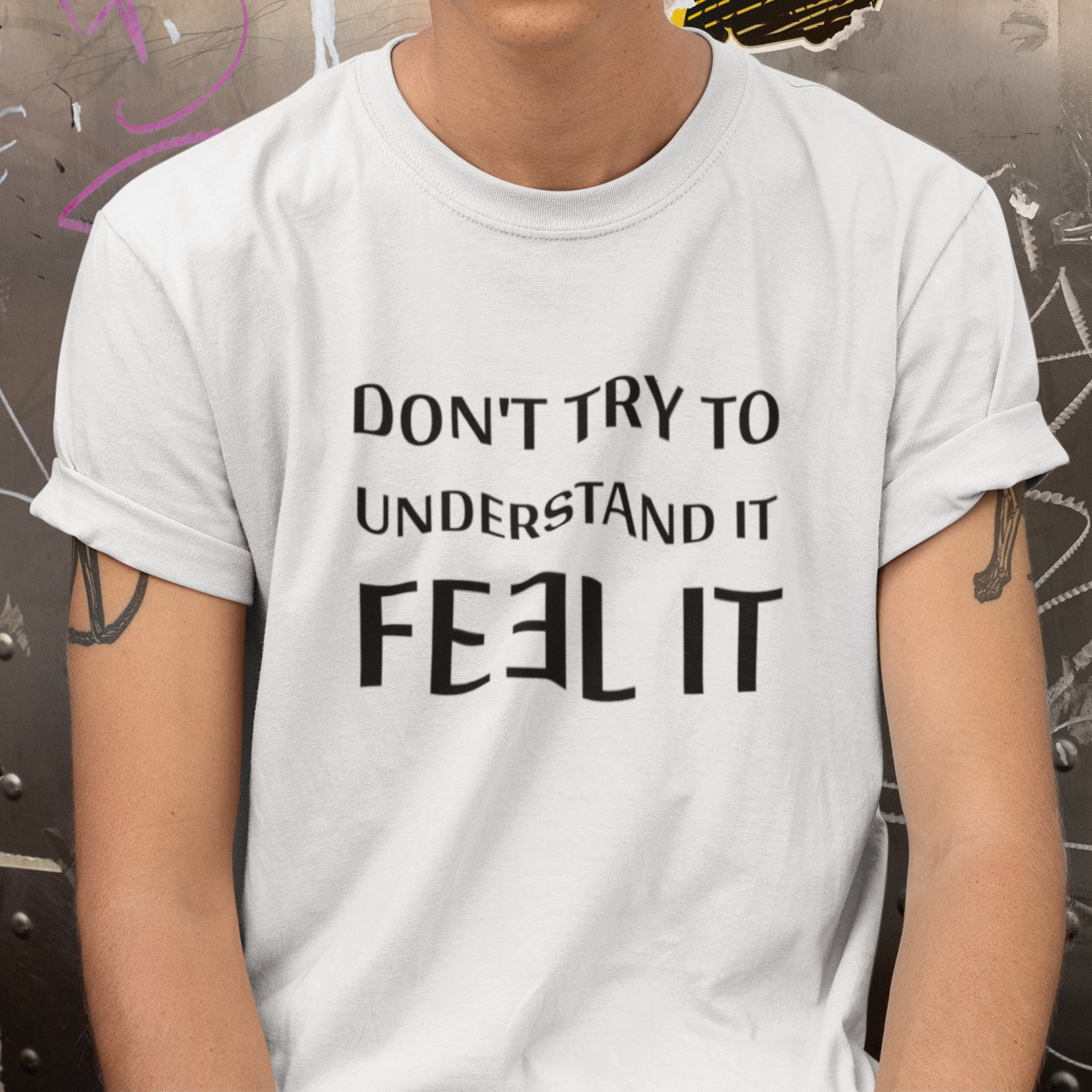 Don't Try to Understand It. Feel It Christopher Nolan - T-Shirt